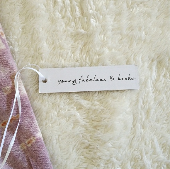 Young👧 Fabulous💃 & Broke💸 Tie Dye☮️ Top - NWT - Picture 7 of 8